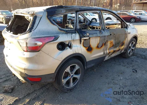 2017 Ford Escape Se из США, поврежденный, VIN 1FMCU9G90HUB13067